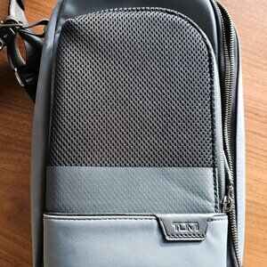 Tumi Gregory Sling
